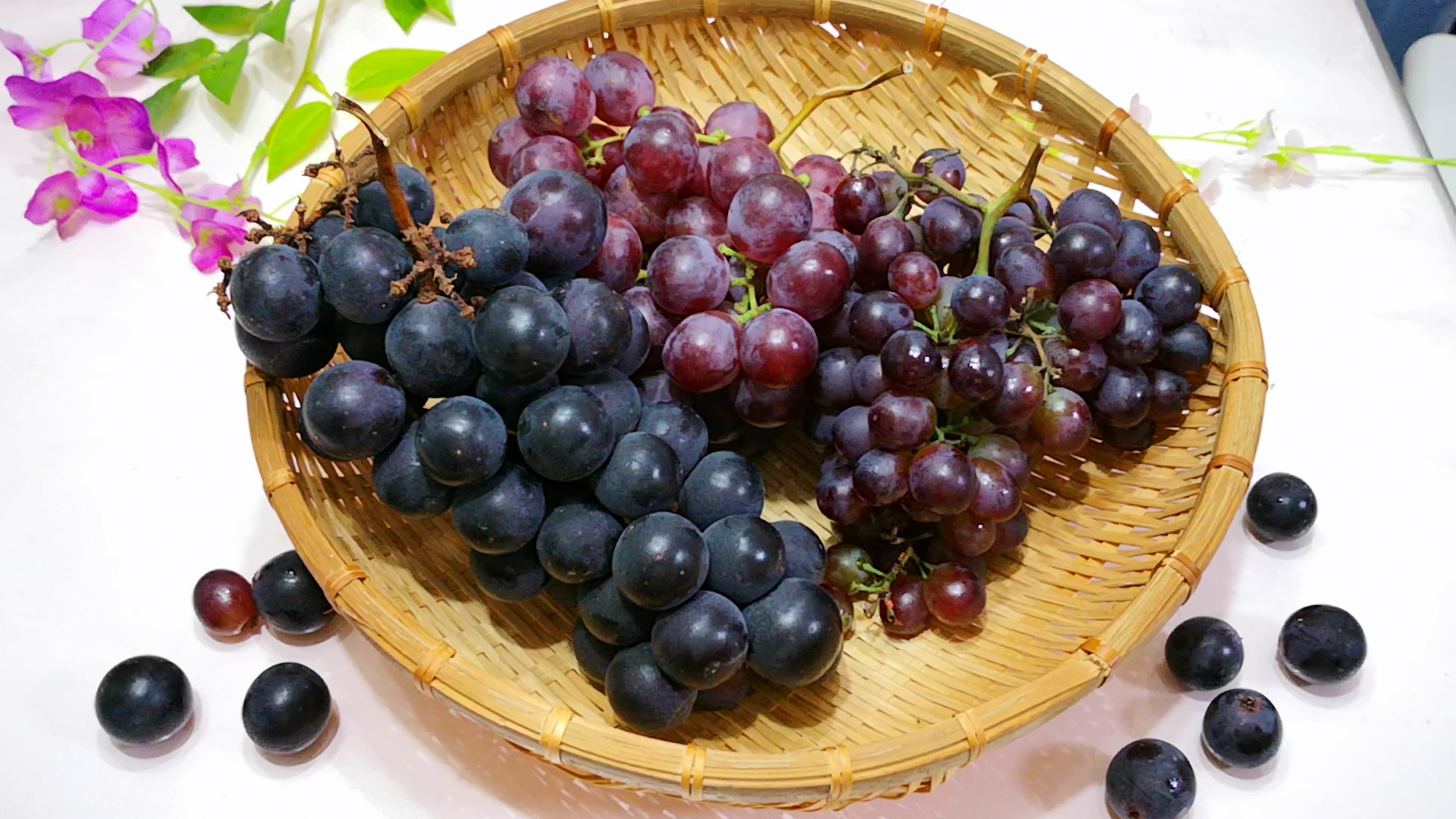 五一前后6种碱性水果别错过,两种碱性水果要常吃