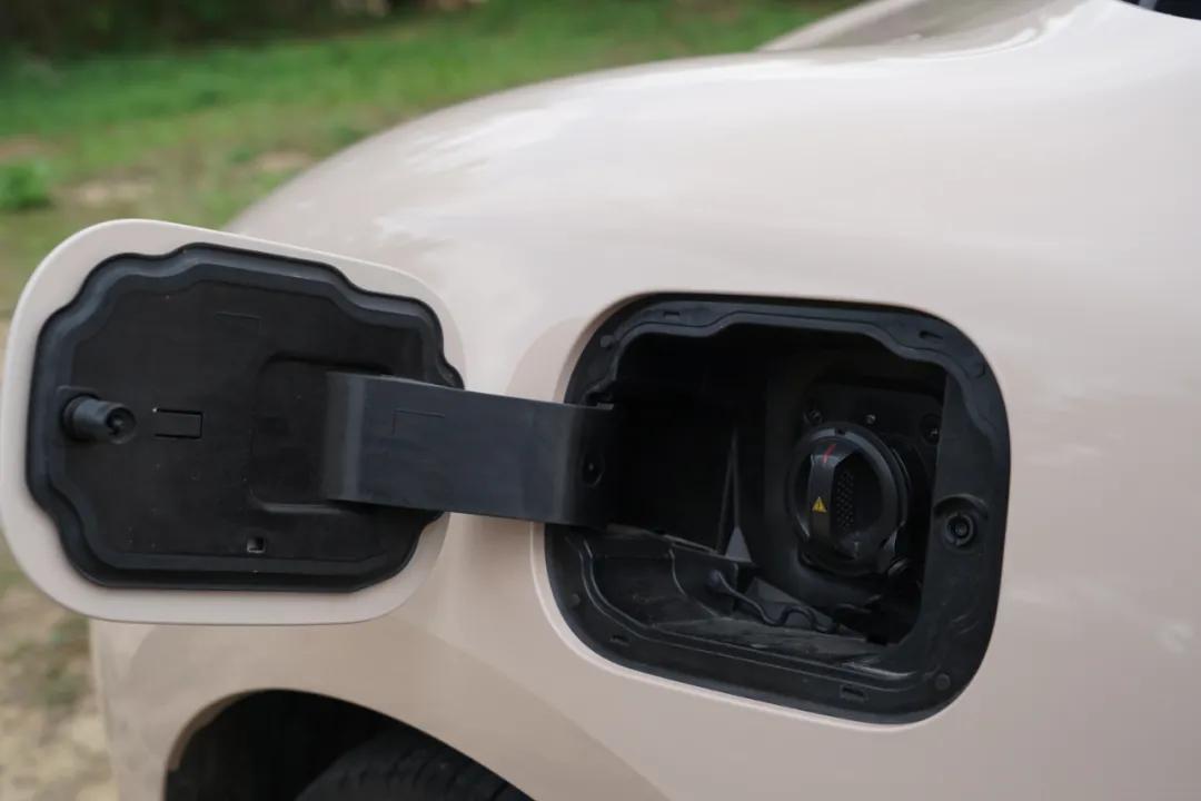 欧拉好猫试乘试驾介绍,欧拉好猫女性配置