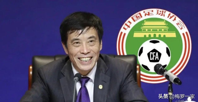 李玮锋英超留洋之争,李玮峰带伤亚洲杯