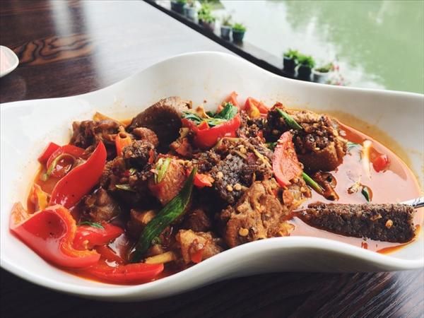 凤凰古城最全攻略看了不后悔,凤凰古城攻略表