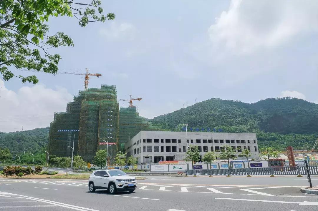 这里是观澜,下一站民治