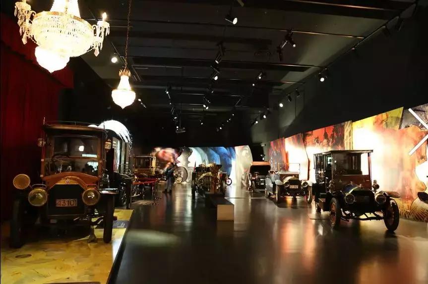 意大利留学博洛尼亚欧亚学院,意大利都灵理工留学