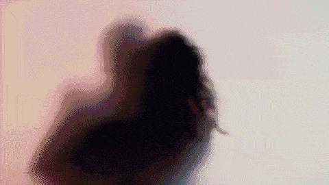 女孩子在感情里应该学会这些 (女孩子对待感情一定要慎重)