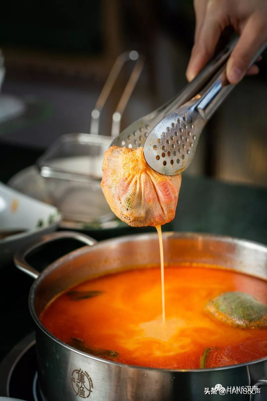 又想骗我吃火锅！集渔杀到武昌，6.8折还送6个LV