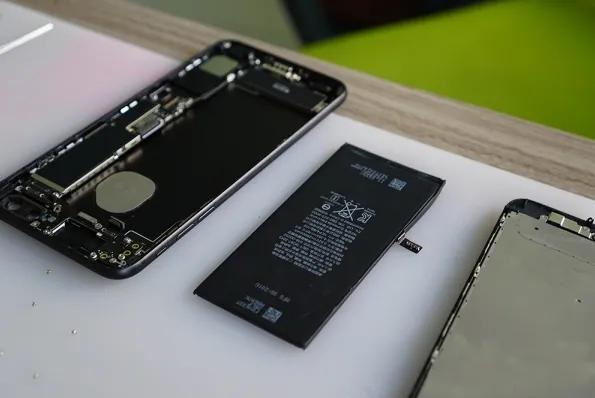 手机偶尔边充边玩影响大不大,手机一直边充边玩有危害吗