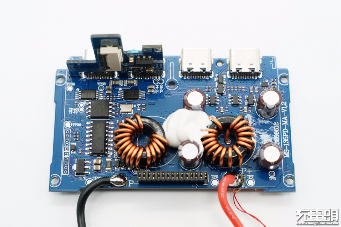 征拓20w快充拆解,征拓100w桌面充电器