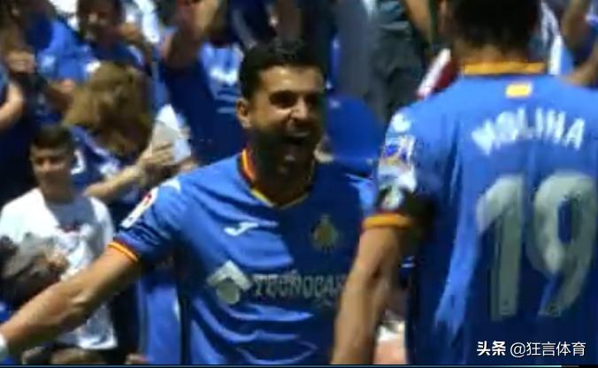 西甲积分榜瓦伦西亚,西甲最新积分榜巴萨追了上来