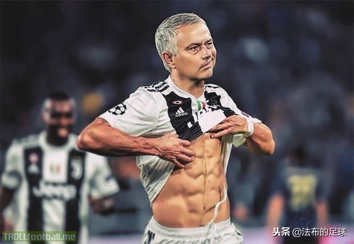 国外也有段子手：球场上的超级赛亚人！