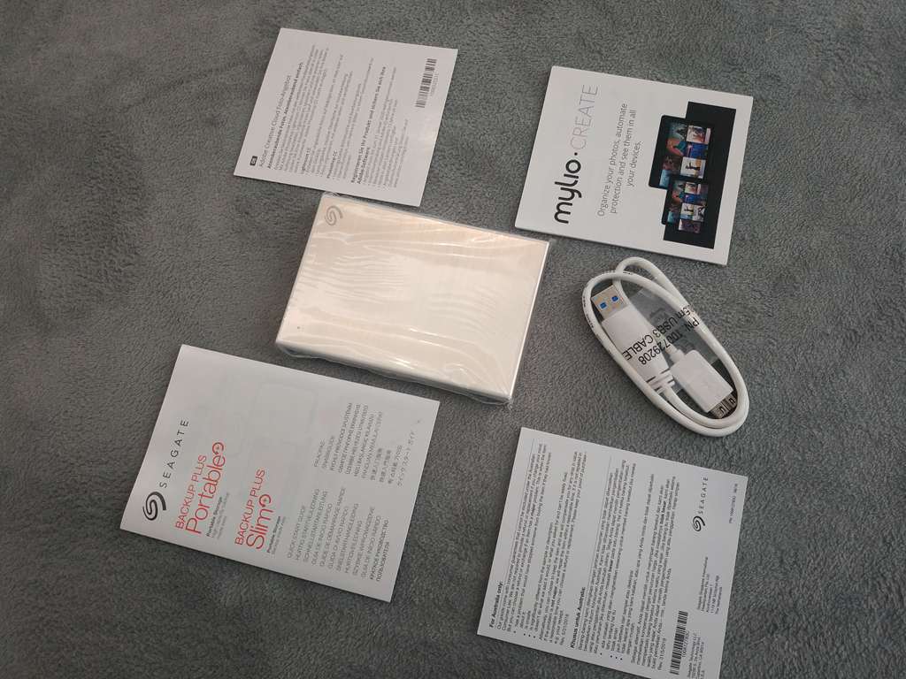 希捷seagate移动硬盘usb3.0,希捷seagatebackupplus睿品拆机