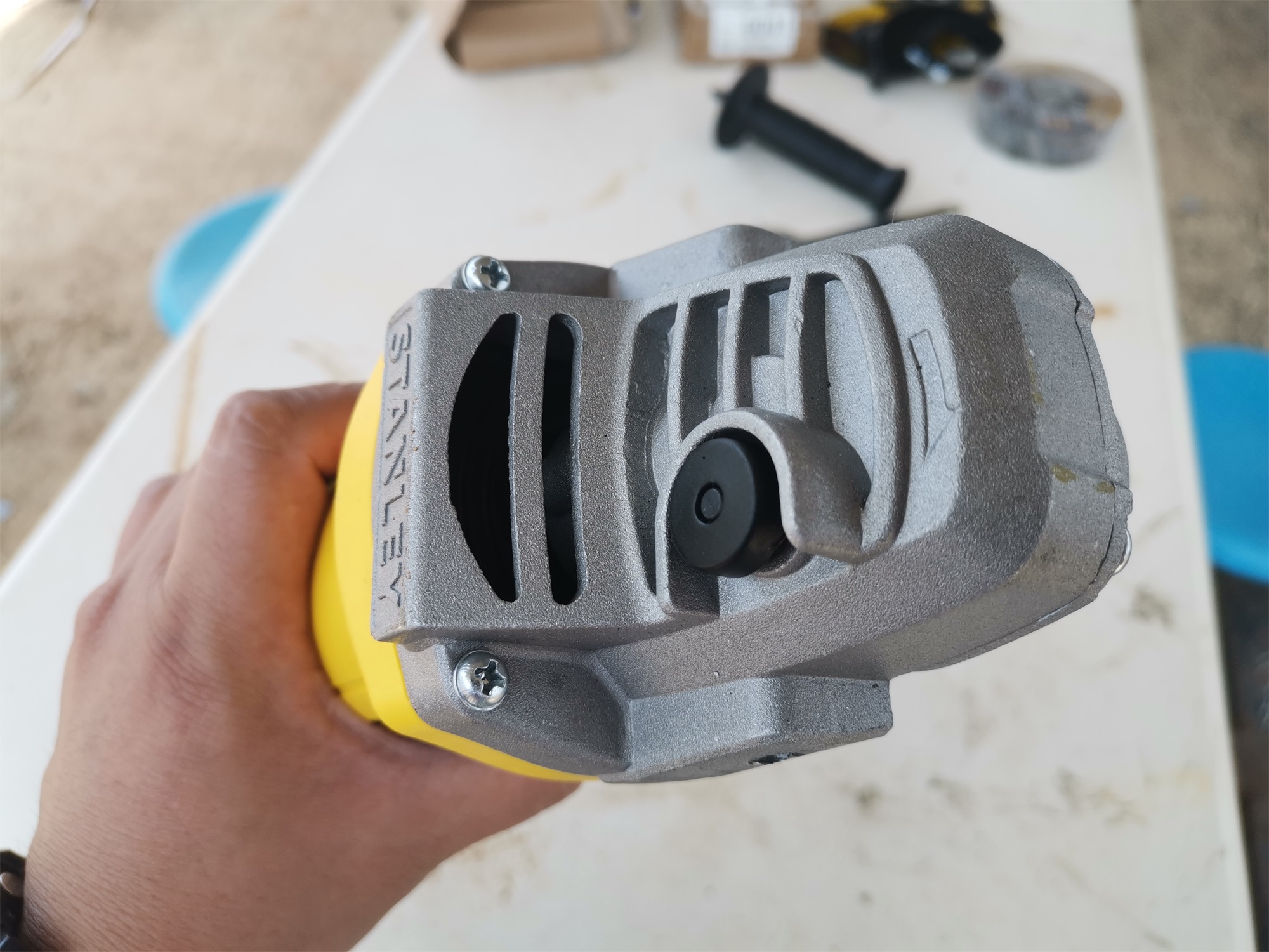 史丹利角磨机220v,史丹利角磨机拆解视频