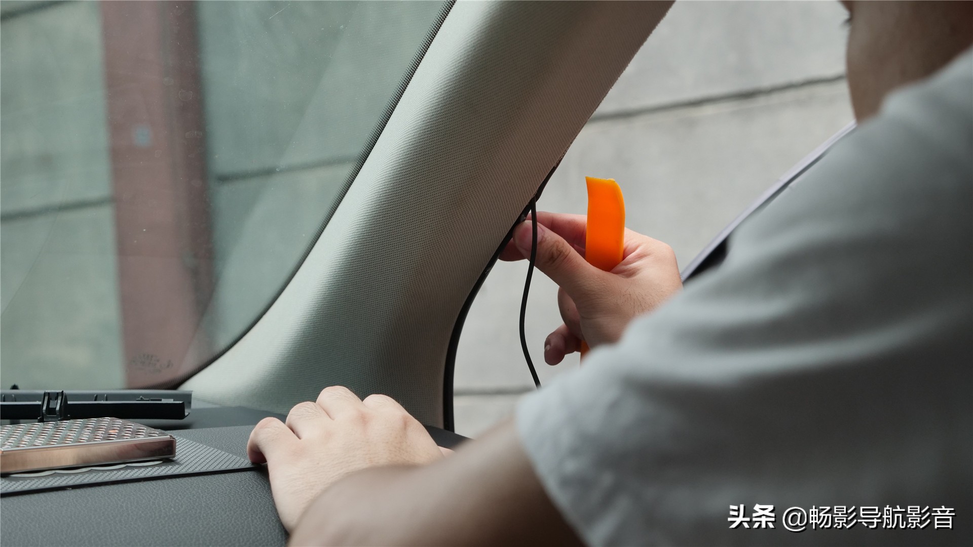 奥迪q7改内饰导航,奥迪q7改装大屏导航线束