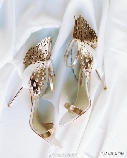 太好看了吧！！！小编精选5款天仙婚鞋，Angelababy、刘诗诗都爱它！