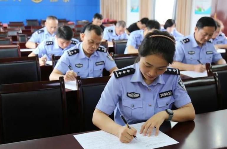 五年专项岗事业编警察报考条件,事业单位招聘警察文职