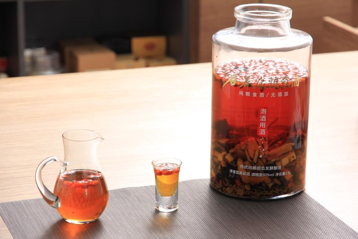 肉苁蓉怎么选,肉苁蓉泡药酒是什么颜色