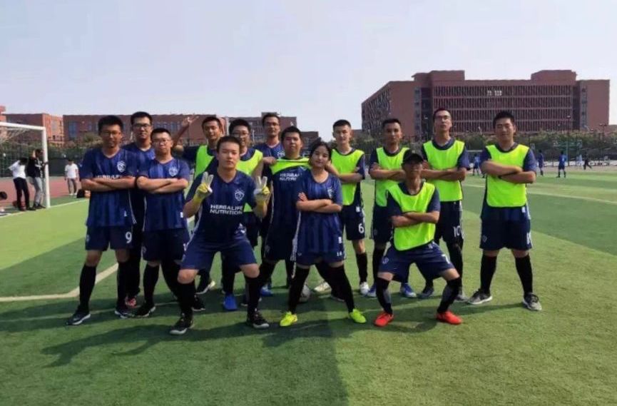 由于南开没有女足，所以她选择加入男足……