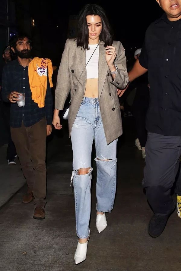 最近火了一种穿法,今年最时髦的穿法搞笑