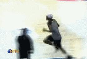 nba2kol文斯卡特98版扣篮动作,文斯卡特大风车扣篮背后角度