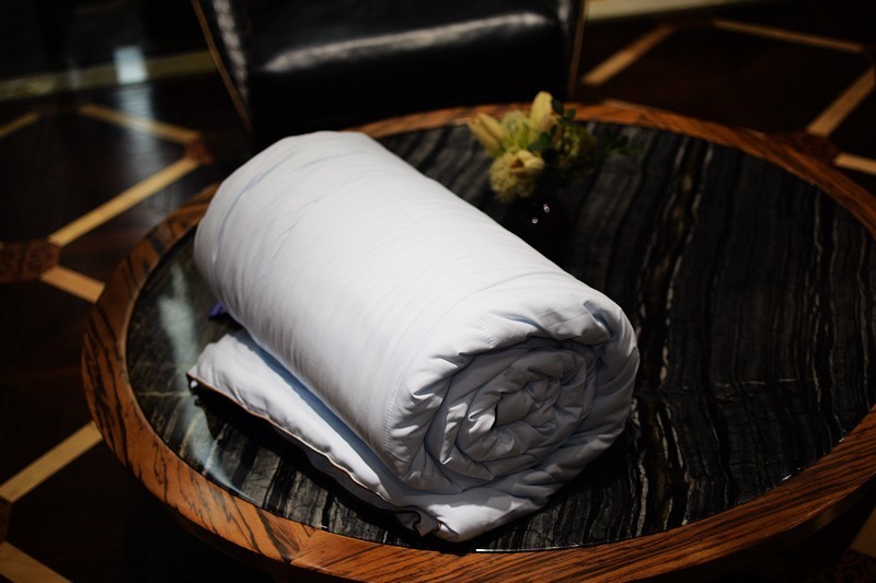 气凝胶复合保温隔热,太空气凝胶超轻柔暖被