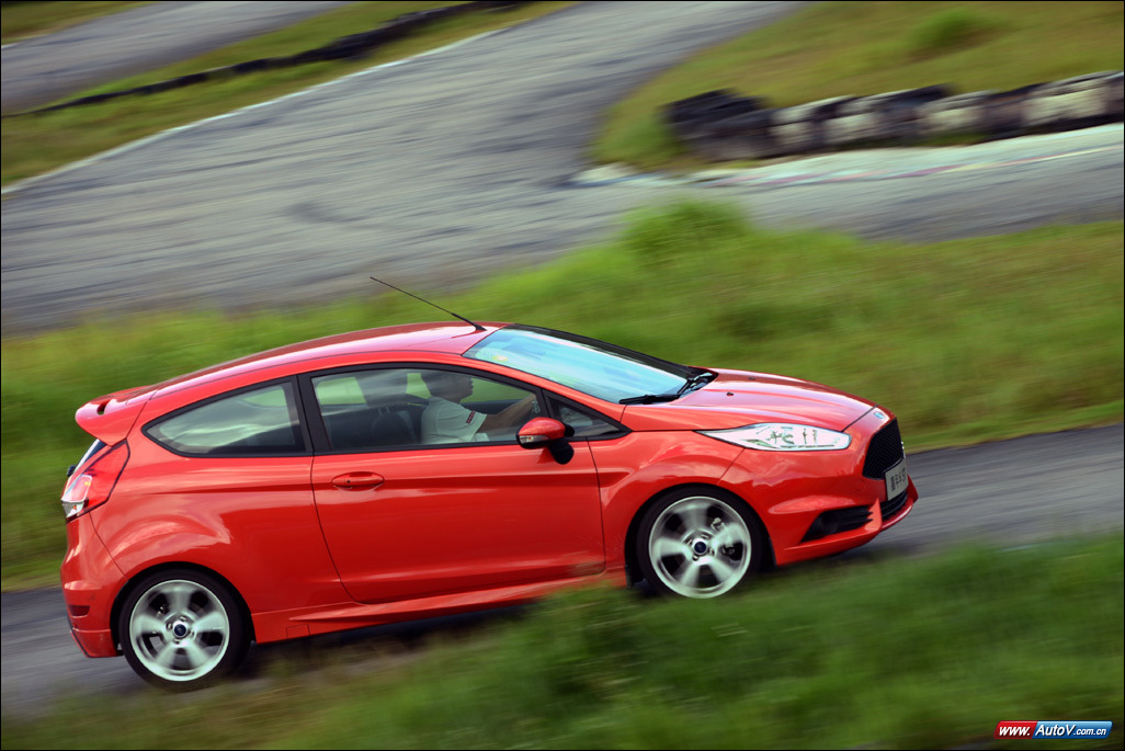 3万元买美系精品小车，接娃买菜方便很多