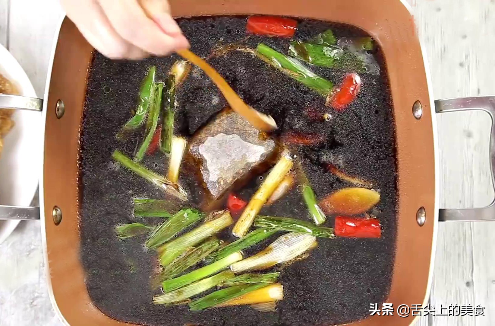 不需要炸的卤大排的做法,大排要怎么上浆怎么炸好吃