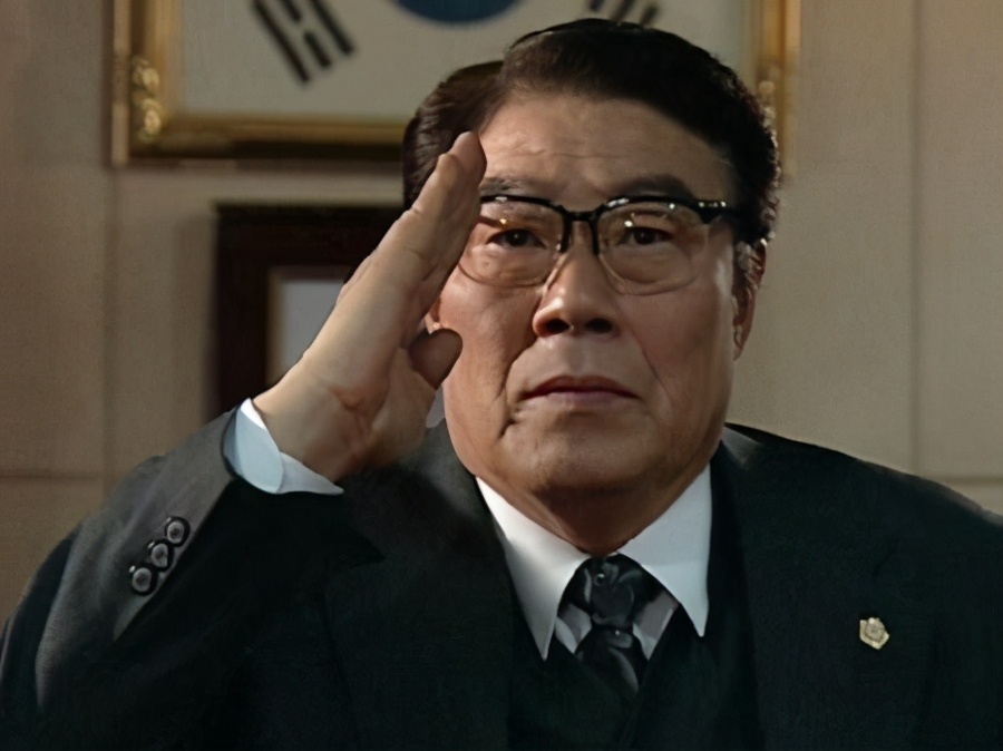 韩国青瓦台的历任总统,韩国哪些总统死在青瓦台