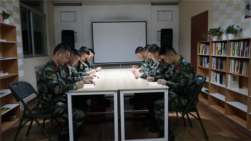 10人圆梦军校成功秘诀看这里,四十七名战士喜圆军校梦