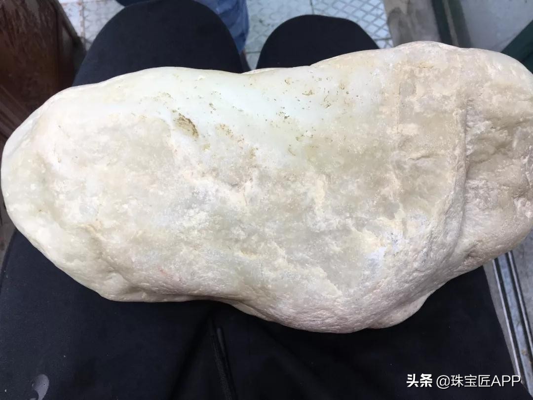 鉴定和田玉籽料的权威机构,国检和田玉籽料鉴定权威吗