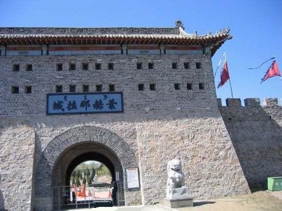 清朝的第一皇后死不瞑目可悲可泣,清朝最后一位皇后是一个悲情女子