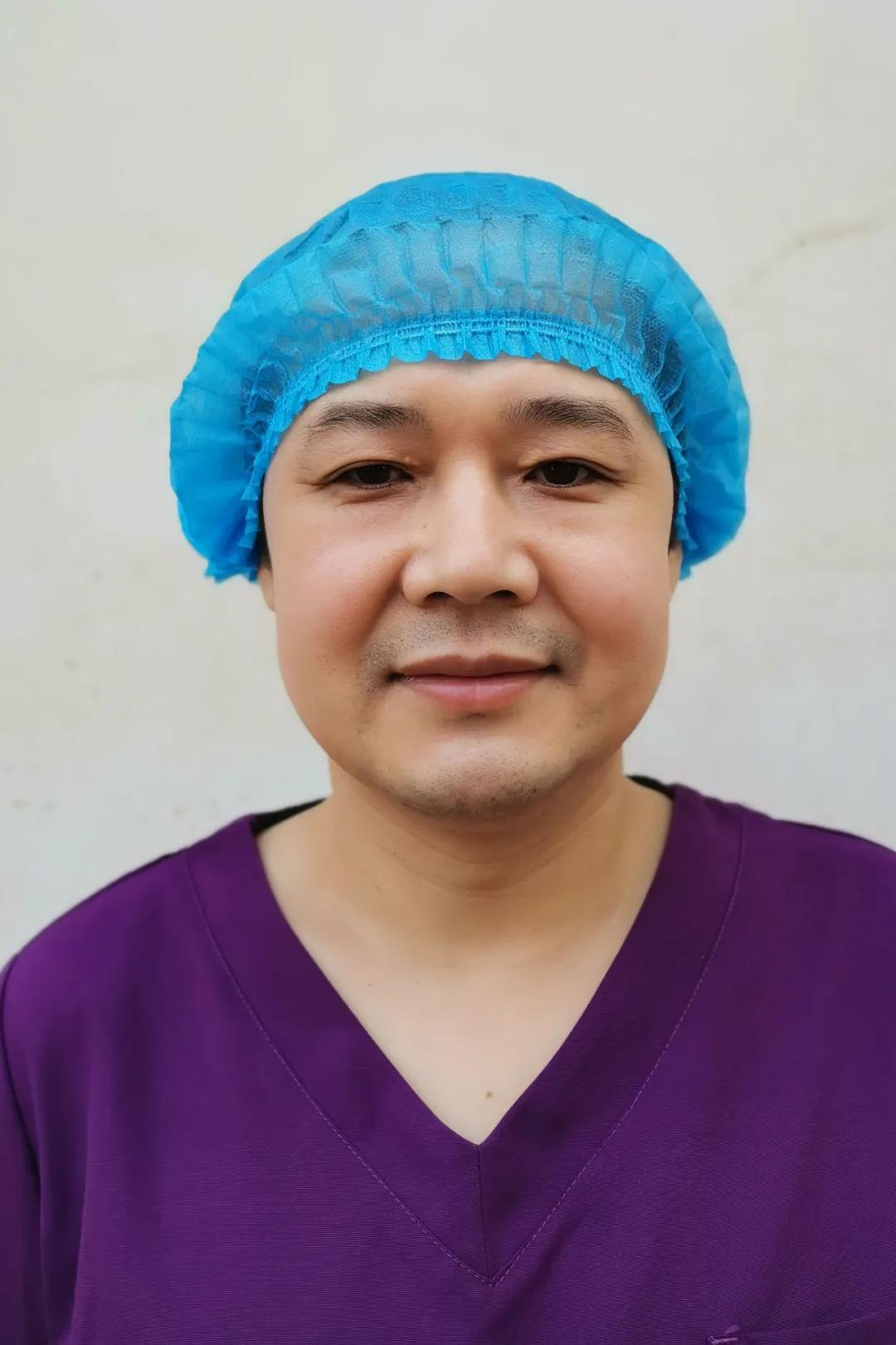 致敬2020每一个逆行的背影,回顾2019年消防员最美逆行背影