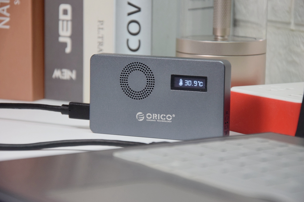 炎热夏天机箱,天气炎热笔记本散热