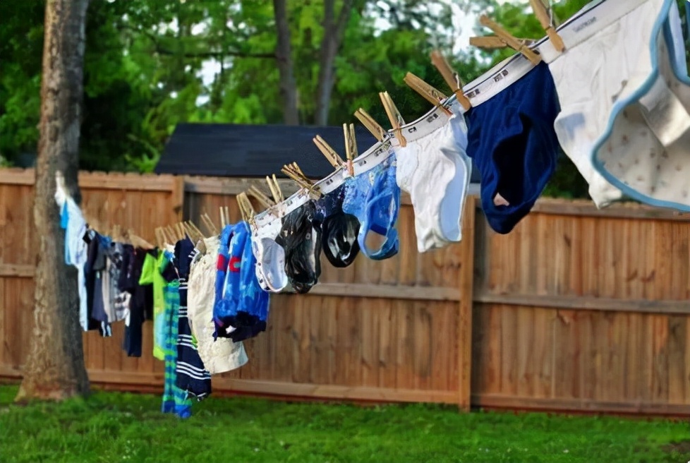 内裤有多脏多久换,内裤到底有多脏应该多久换一次