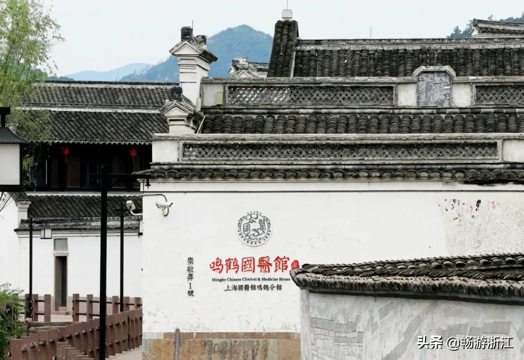 一座古朴纯真的古镇,一座千年古镇的风尘与蜕变