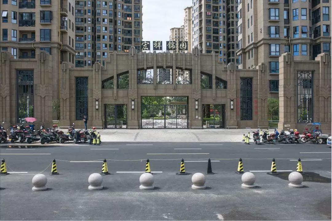 3年拍了400多个小区大门!温州这个摄影师这样说