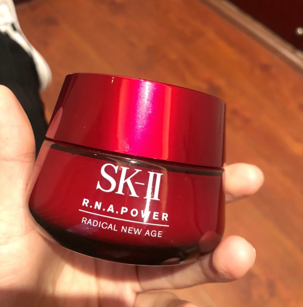 保湿补水抗老面霜推荐 (既能修复又能美白又能抗老的面霜)