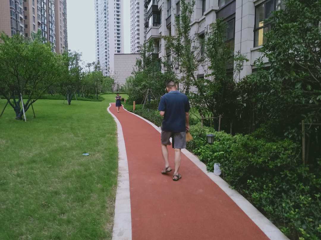 忆当初青春年少,再忆年少时已不再年少