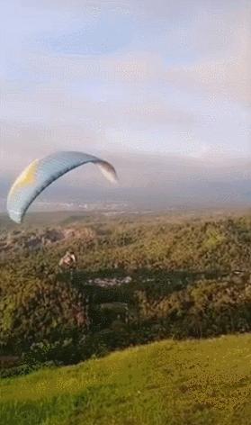 美娜多第一次玩滑翔伞,美娜多滑翔伞在哪里
