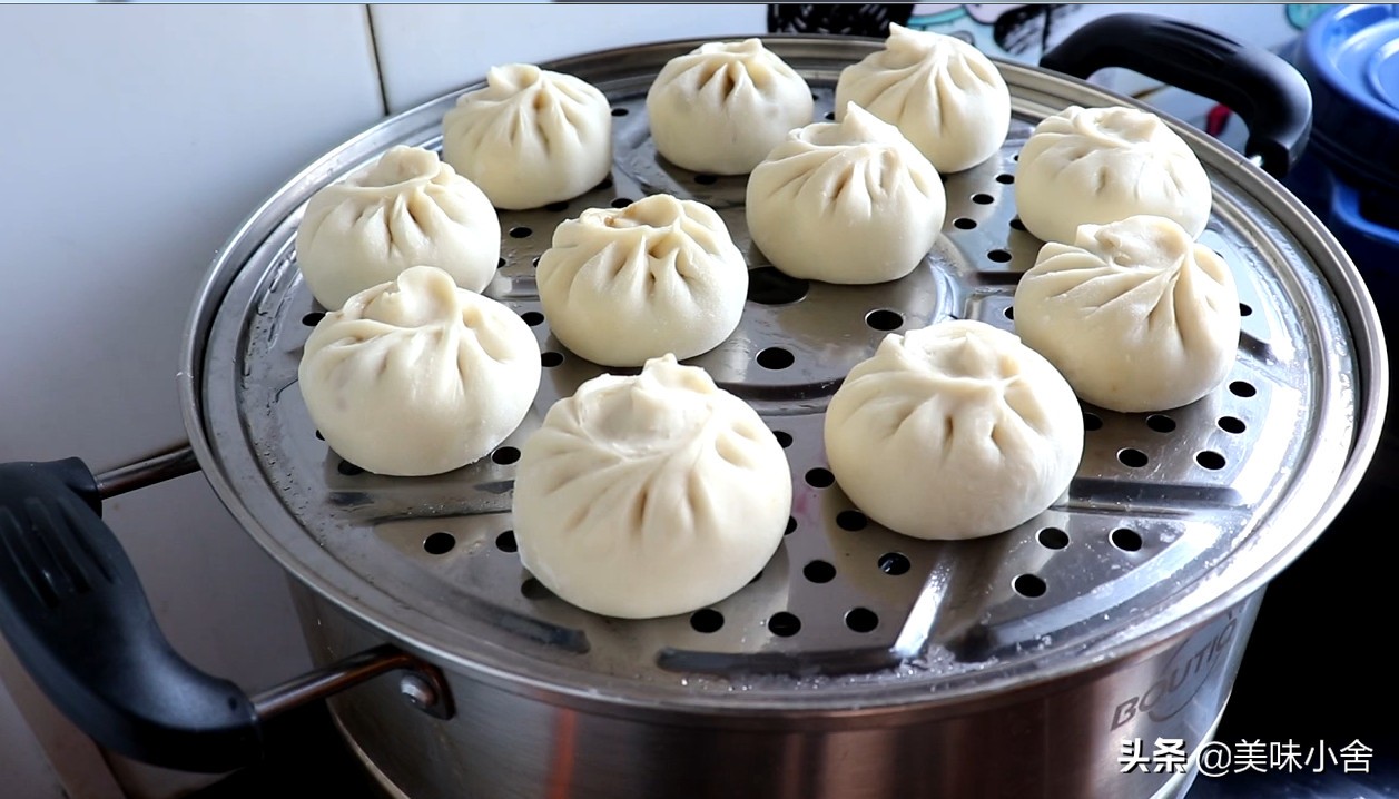 韭菜蒸包子不塌陷不回缩的好方法,简单又好吃的蒸包子怎么做