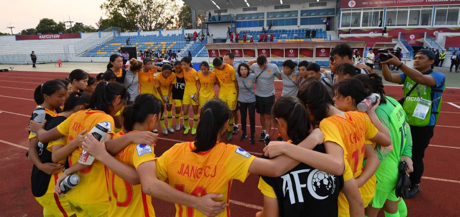 深度|香港教练谈国足青训：1年集训300天，缺乏校园生活