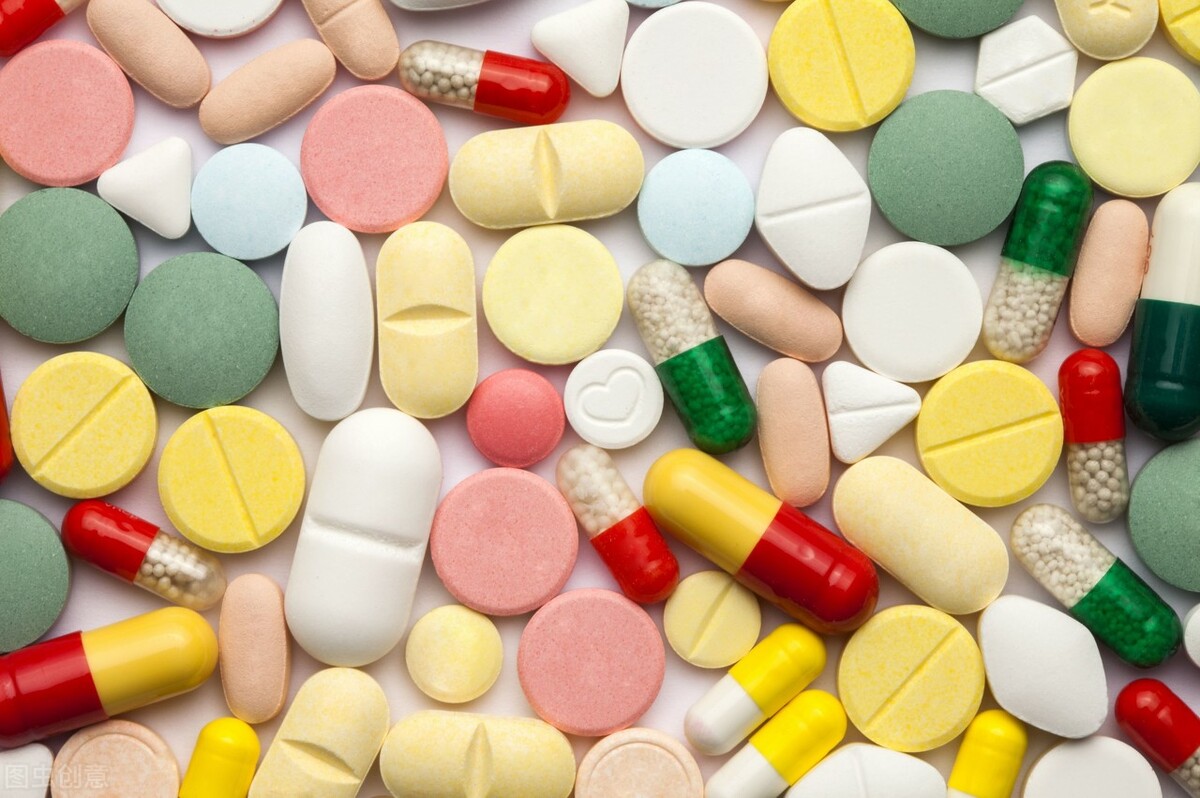 狗狗早上食欲不好晚上食欲好,狗狗精神不好没食欲怎么回事