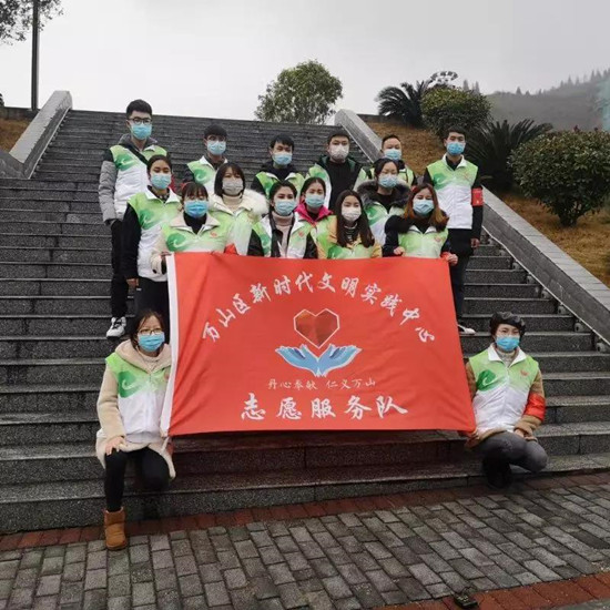 大学生如何抗击新型肺炎贡献力量,万众一心共抗疫情让党徽熠熠生辉