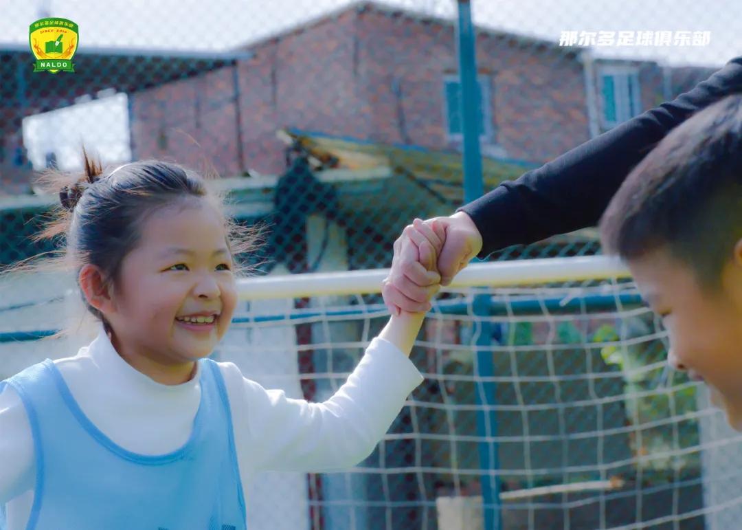 亲子足球联赛幼儿园,昌邑区幼儿园小班亲子活动