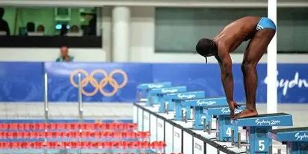 游泳世界冠军溺水身亡,倒数第一的奥运会冠军