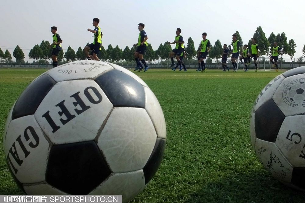 新中国体育事业发展历程,新中国党对体育事业的支持