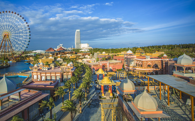 一条海棠路，半座三亚城：“海岛第一路”背后蕴藏怎样的资源密码