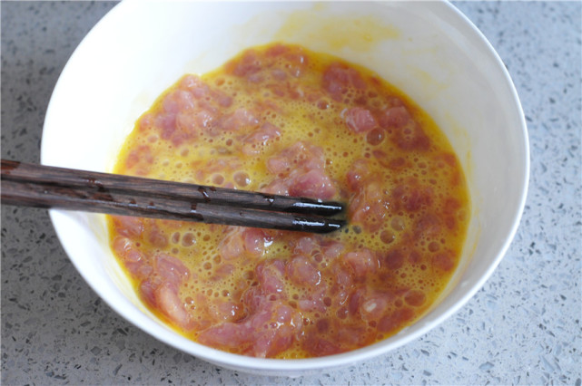 冬天吃鸡蛋怎么吃法营养最高,天冷了最爱的懒人蒸蛋