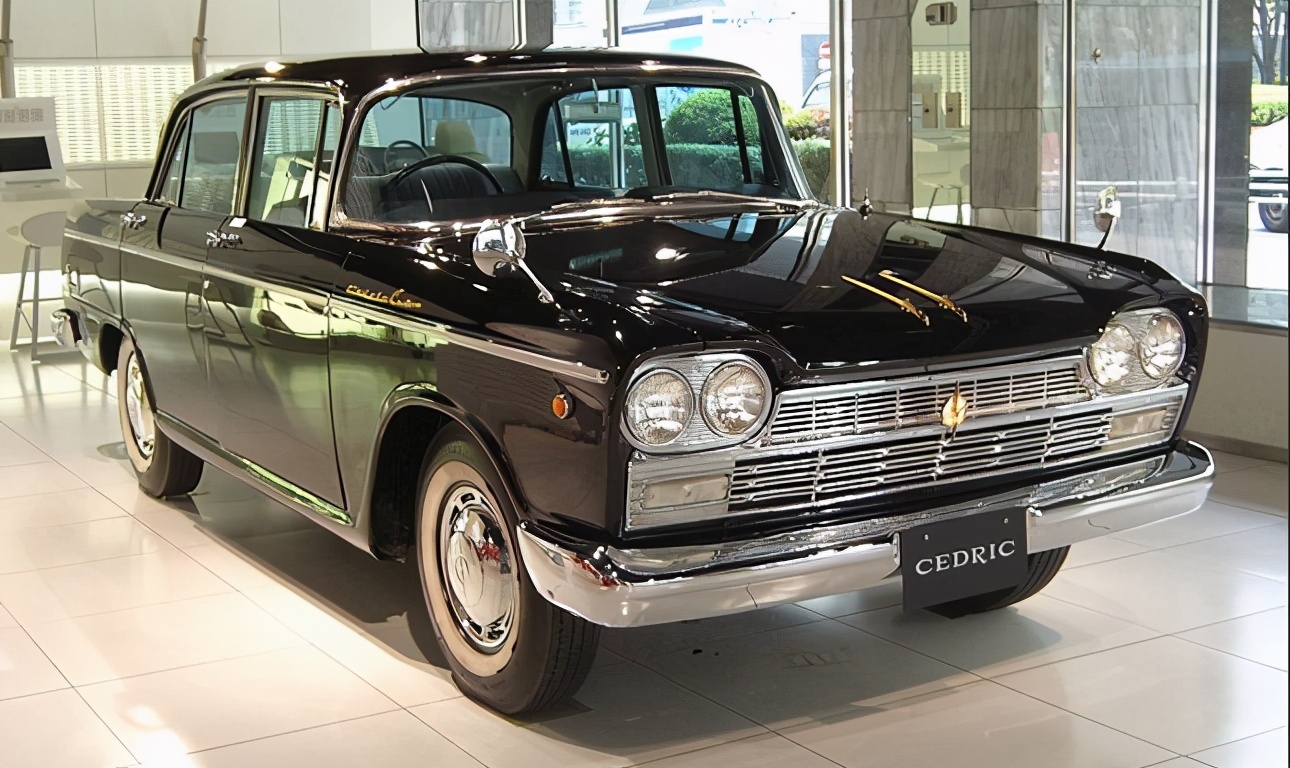 2017款日产天籁公爵vip尊领版2.5,经典车断代史之日产公爵