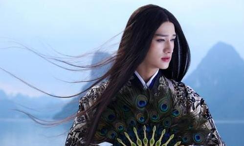 爱情是浪漫而又美好的事,爱情应该是快乐且美好的