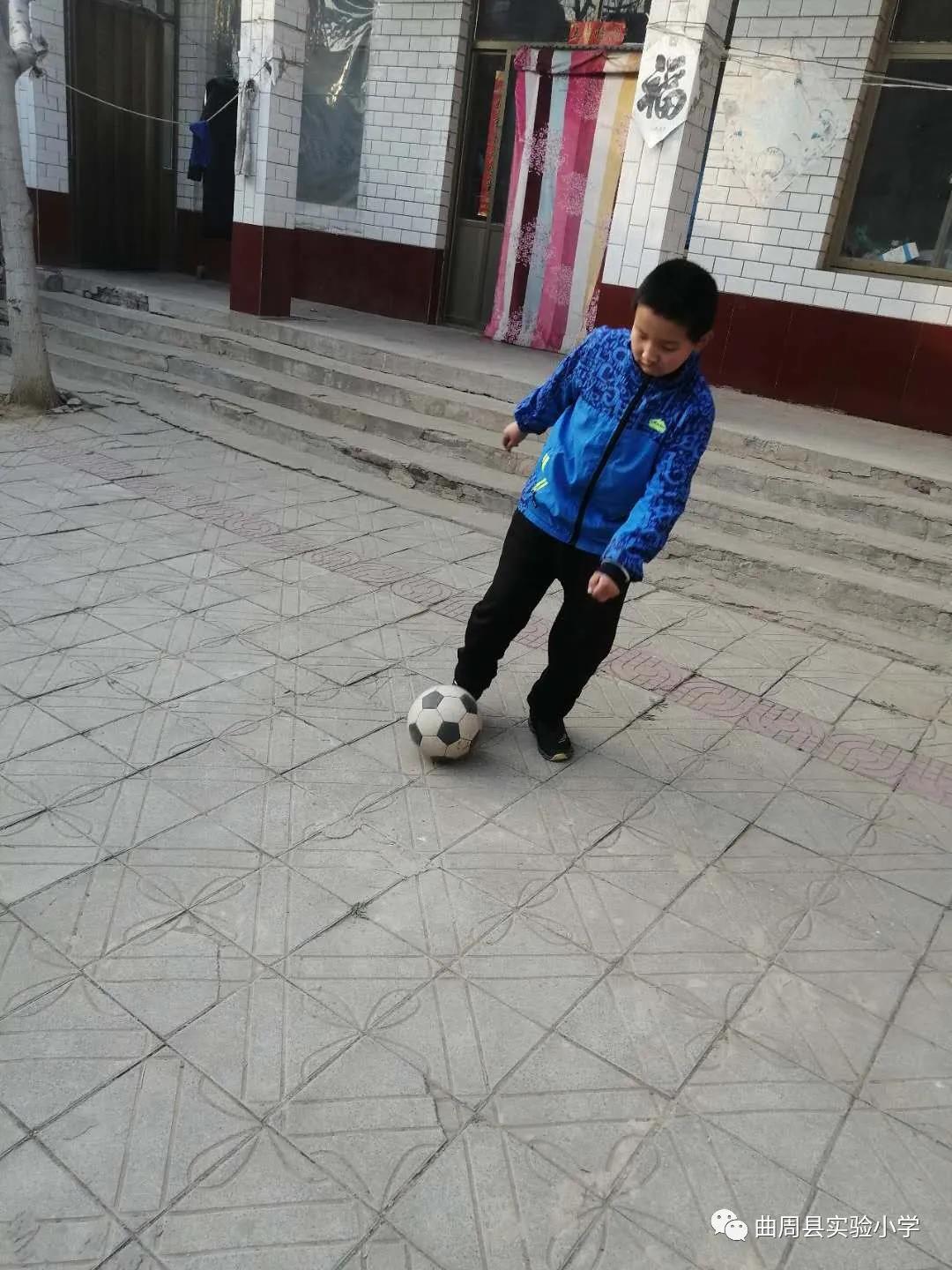 【曲周动起来】“疫”刻不放松！创意冰壶、网络足球齐上场