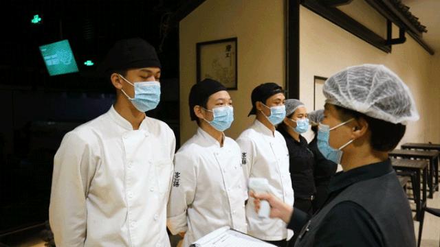 古法盐焗鸡爽爆了,传统盐焗鸡爆汁呈现