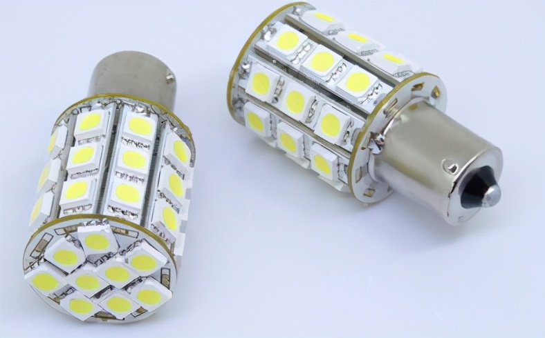 原厂车灯有必要改吗,原车车灯太暗有必要改灯